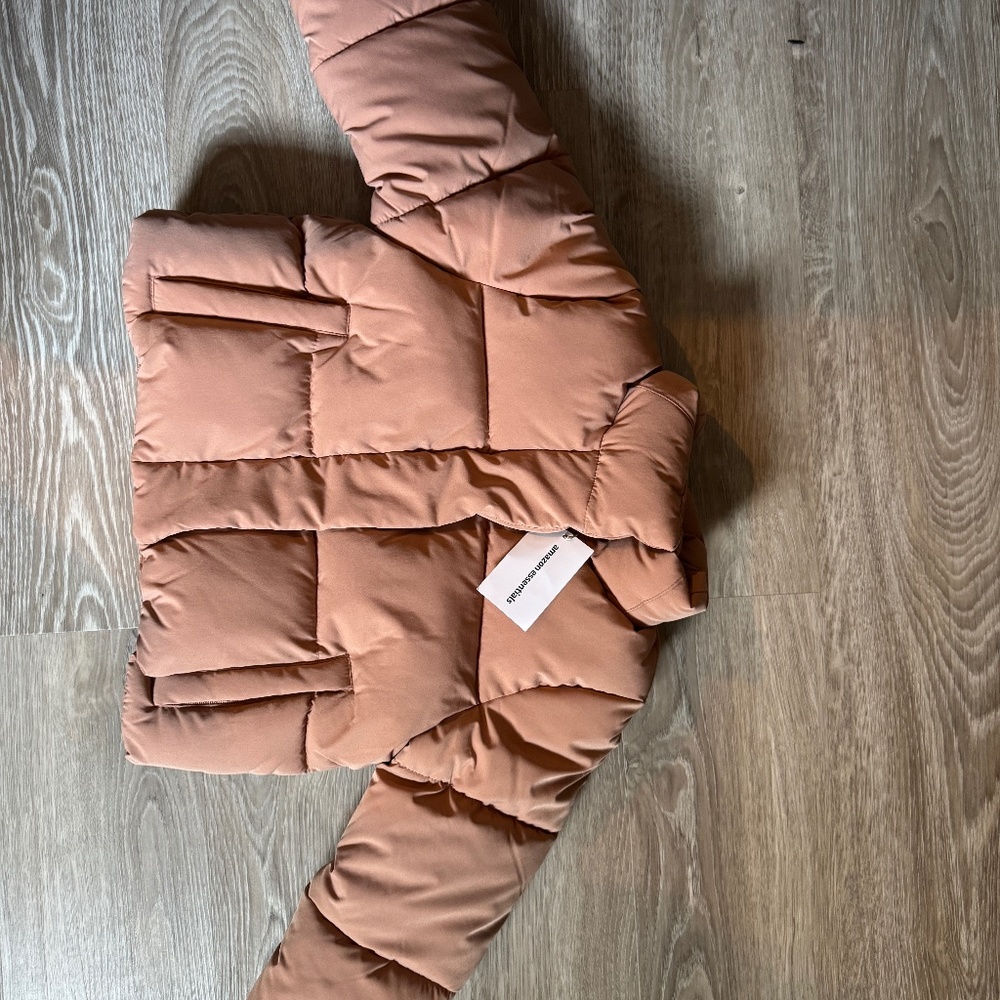 Kids Amazon Essentials puffer